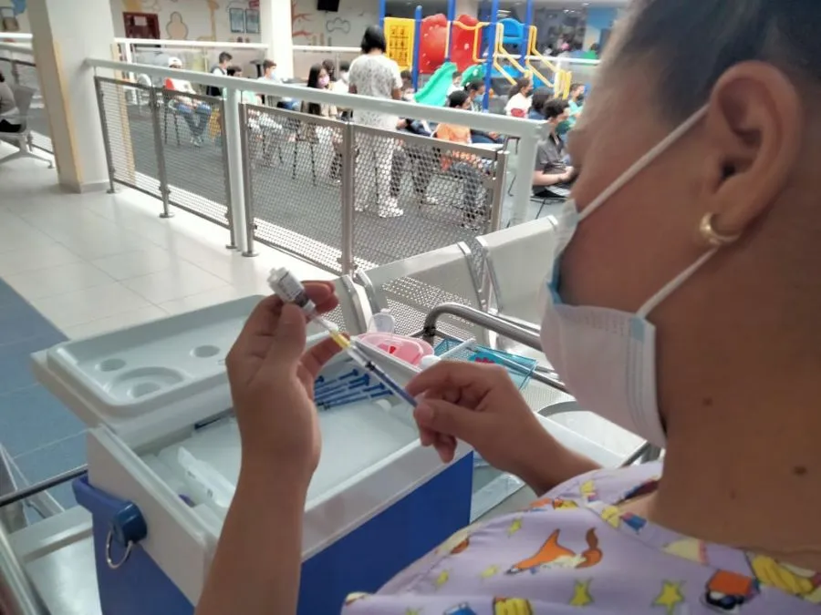 Vacunan a miles en Guanajuato