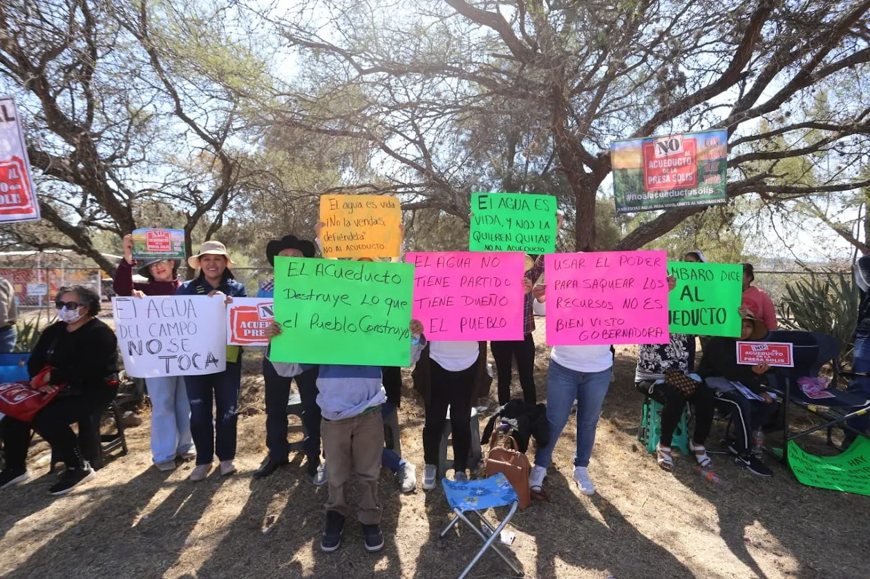 Repudian acueducto y buscan detener las obras