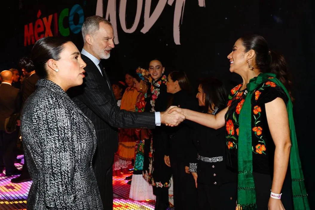 Visitan Reyes de España stand de Guanajuato