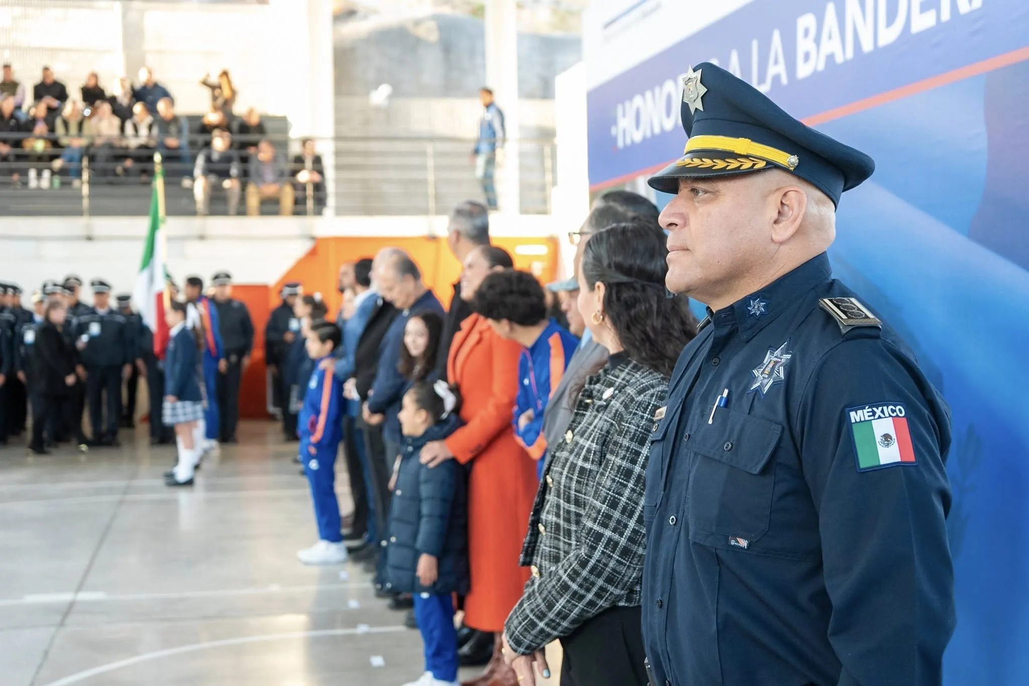 León se deshace de drogas