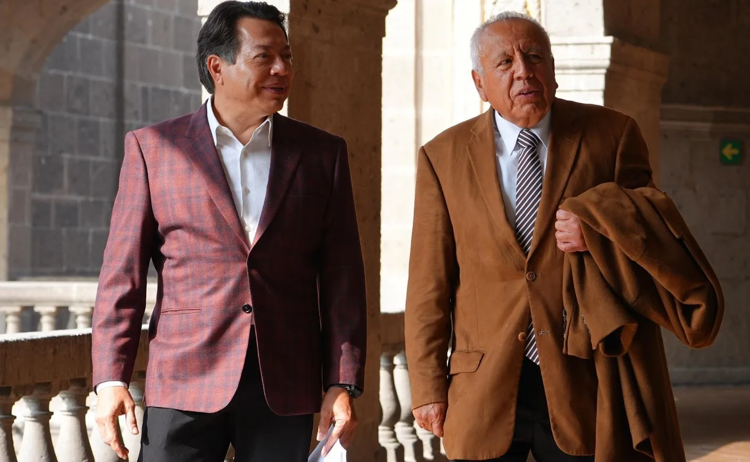 Acoge 4T a delincuente; "Es un funcionario ejemplar", dice Secretario de Educación