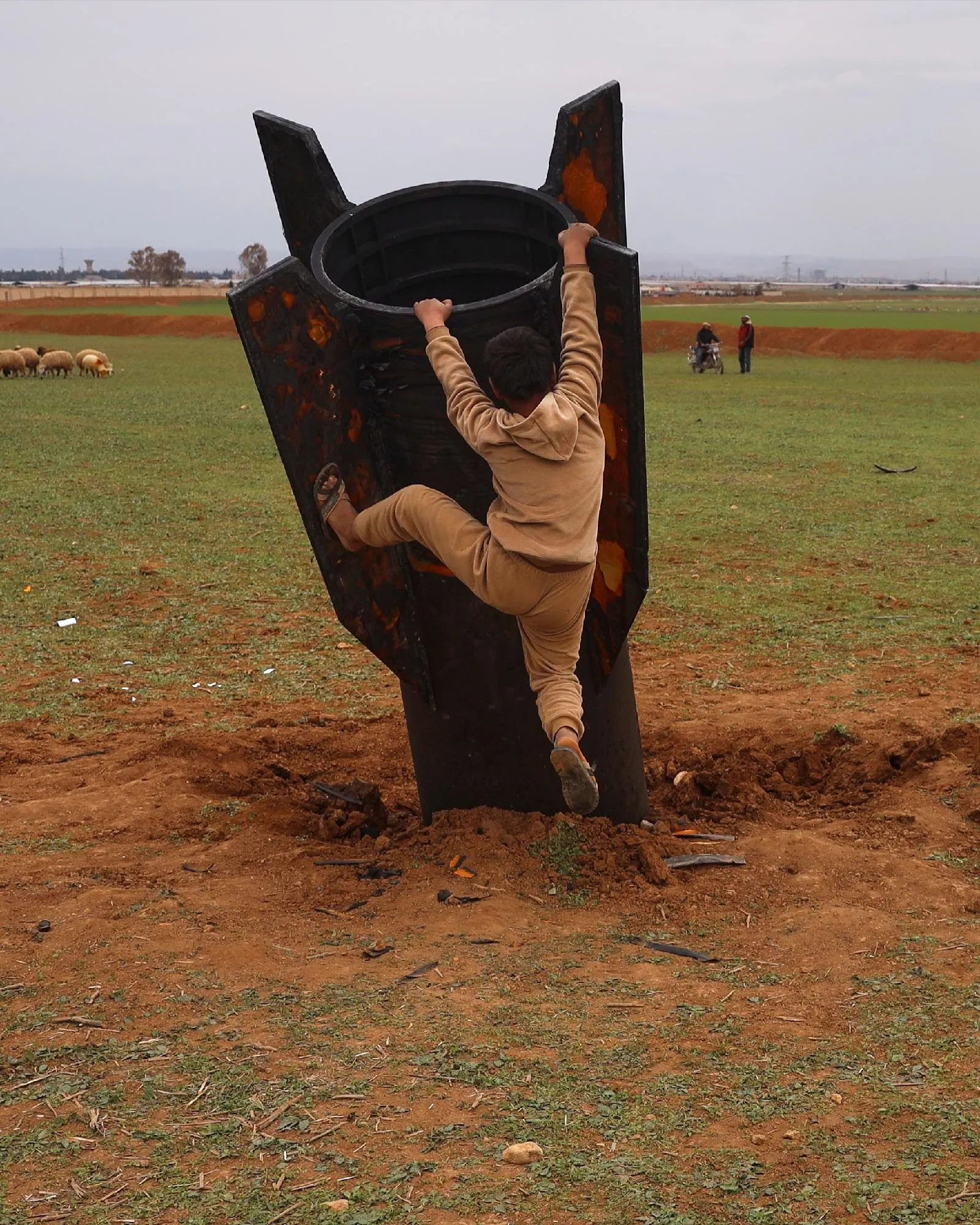 Escala guerra contra Irán en varios frentes