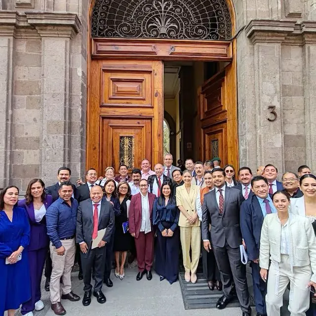 Reúne Sheinbaum a los alcaldes de los municipios más peligrosos