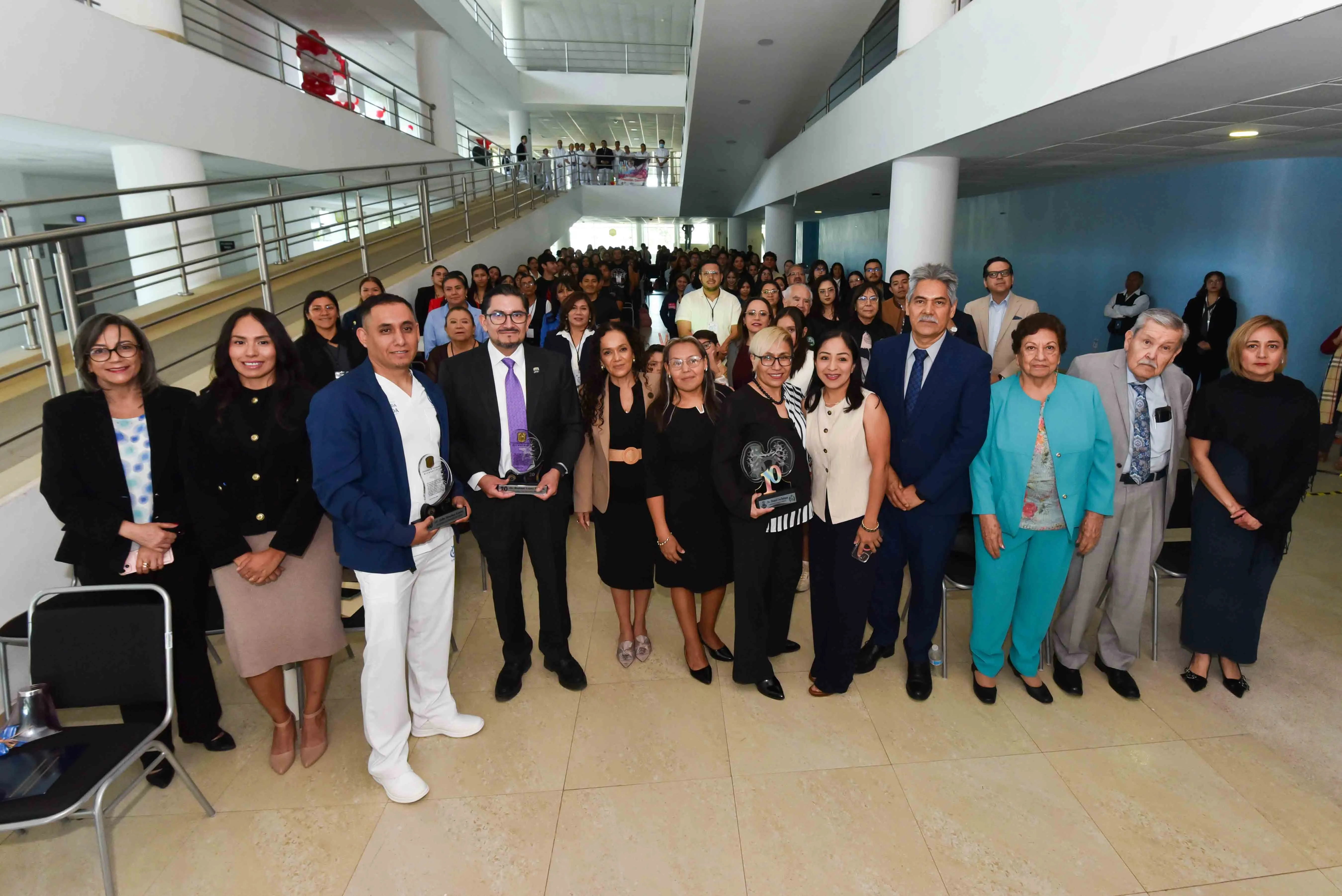 Salud renal como meta, pondera López Falcony