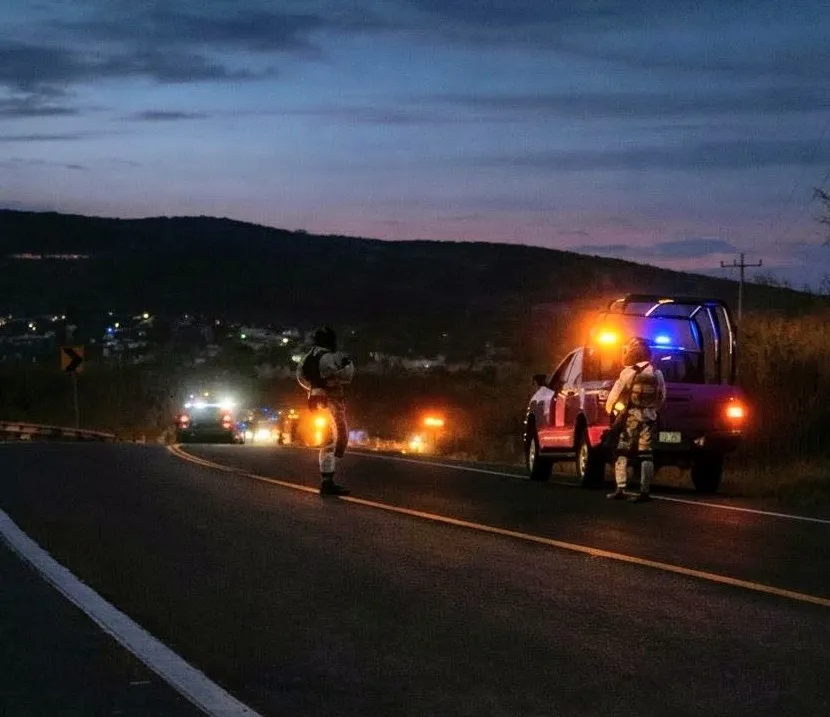 Se lían a tiros policías y sicarios