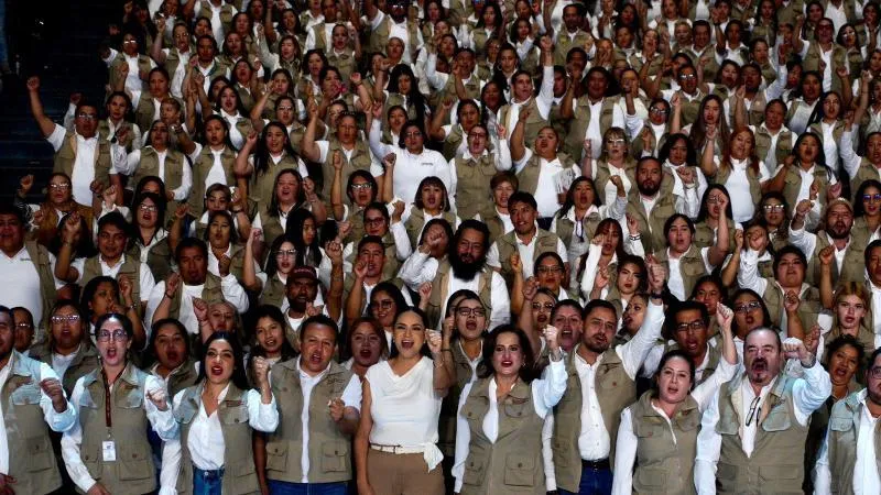 Se reúne Ariadna Montiel con Servidores de la Nación