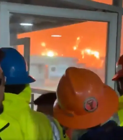 Incendio en Refinería de Dos Bocas deja 5 muertos