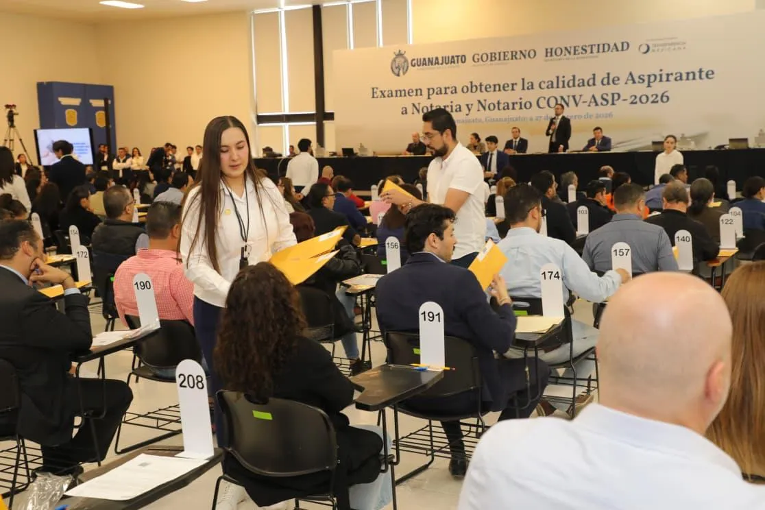 Buscan ser notarios públicos