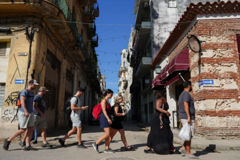 Apagones y falta de combustible desploma el turismo en Cuba
