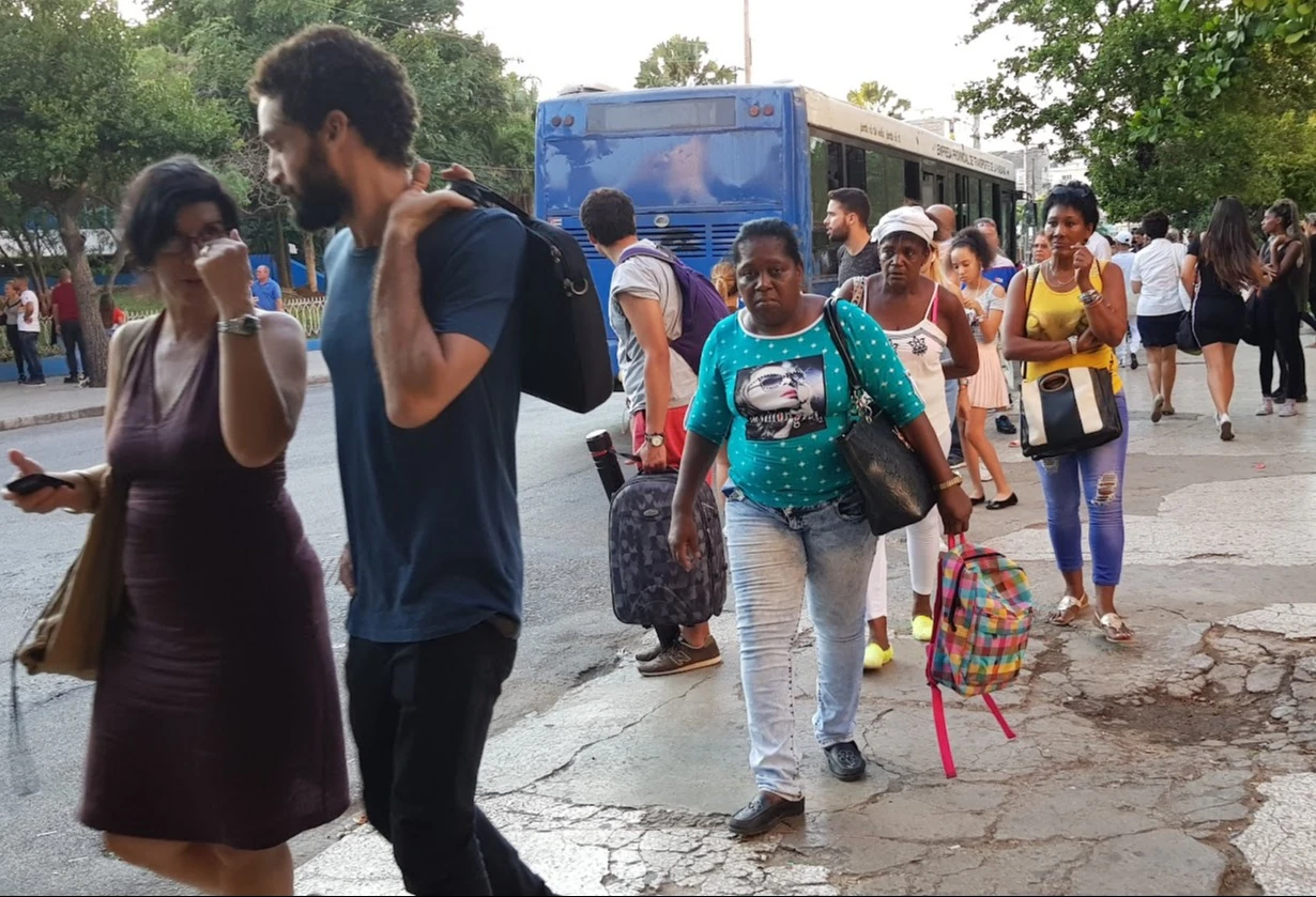 EU rescata en Cuba a niño que fue secuestrado para someterlo a transición de género