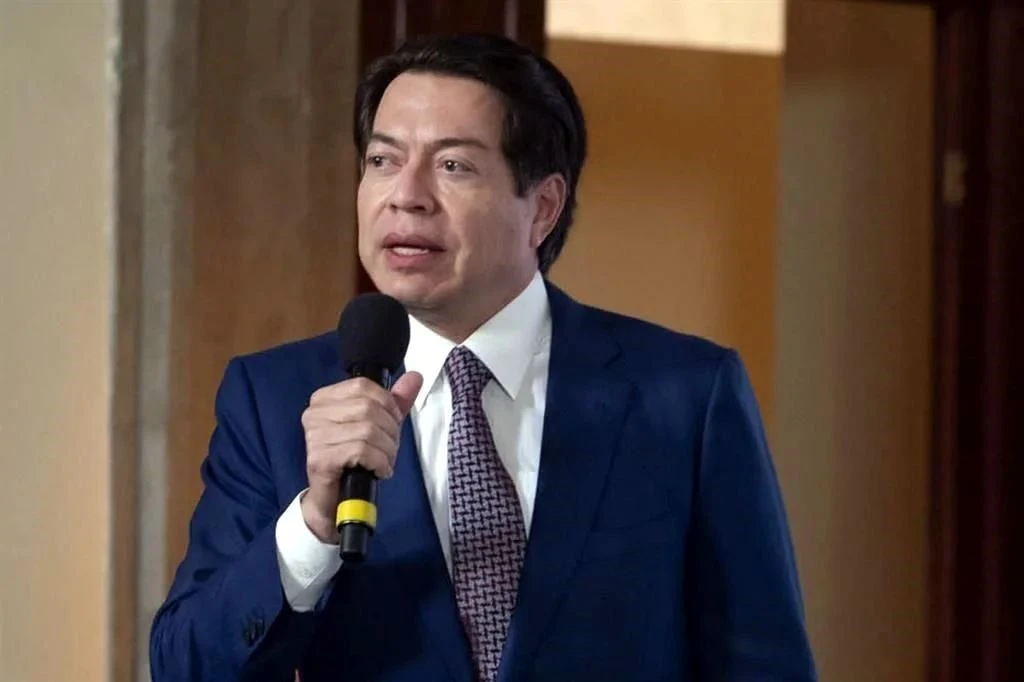 Contradice Mario Delgado a Sheinbaum y quiere vacaciones adelantadas