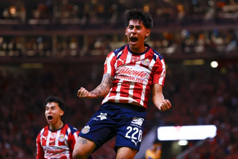 Tornado chiva, arrasa a Tigres