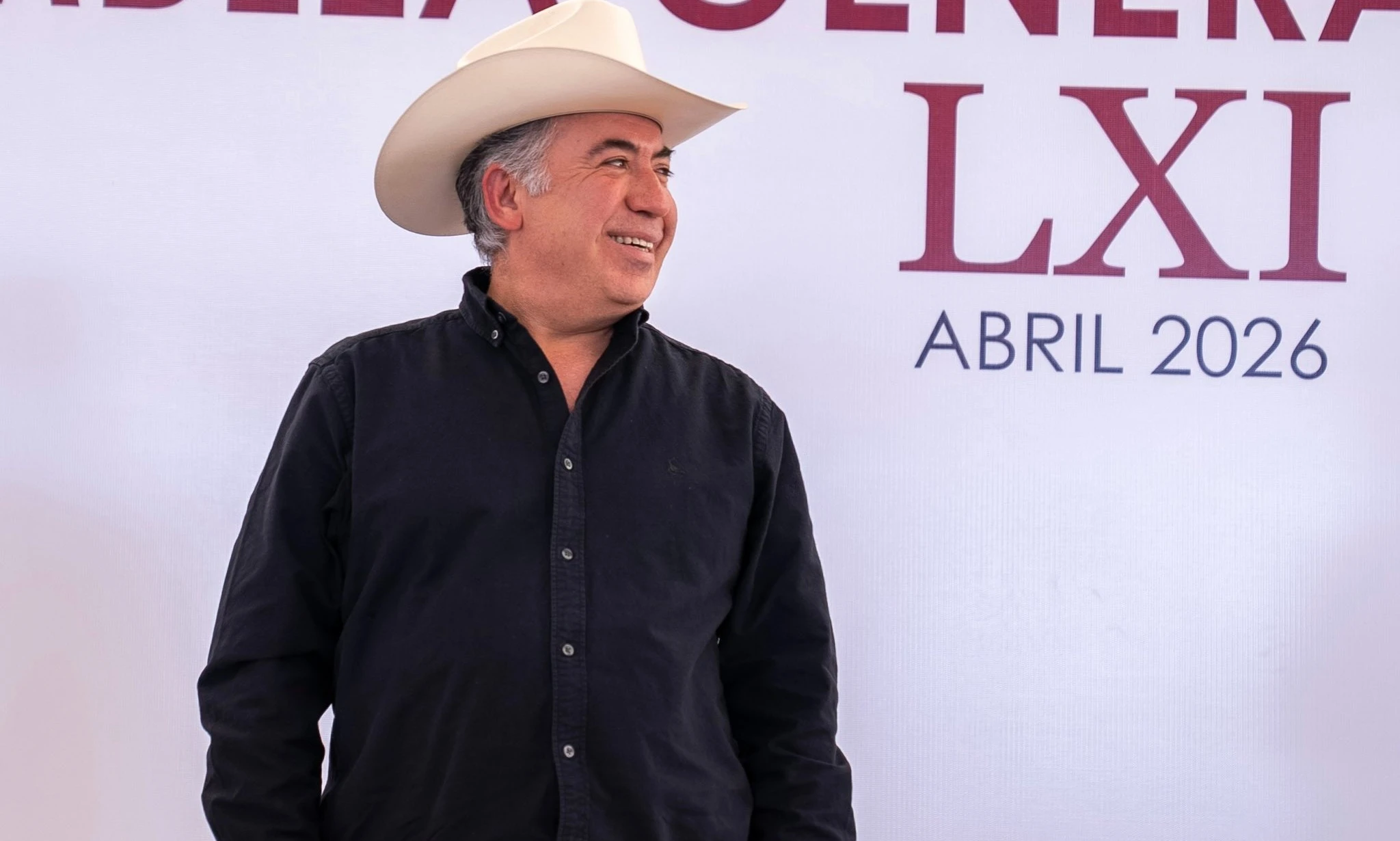 Inzunza se niega a entregarse a EU 