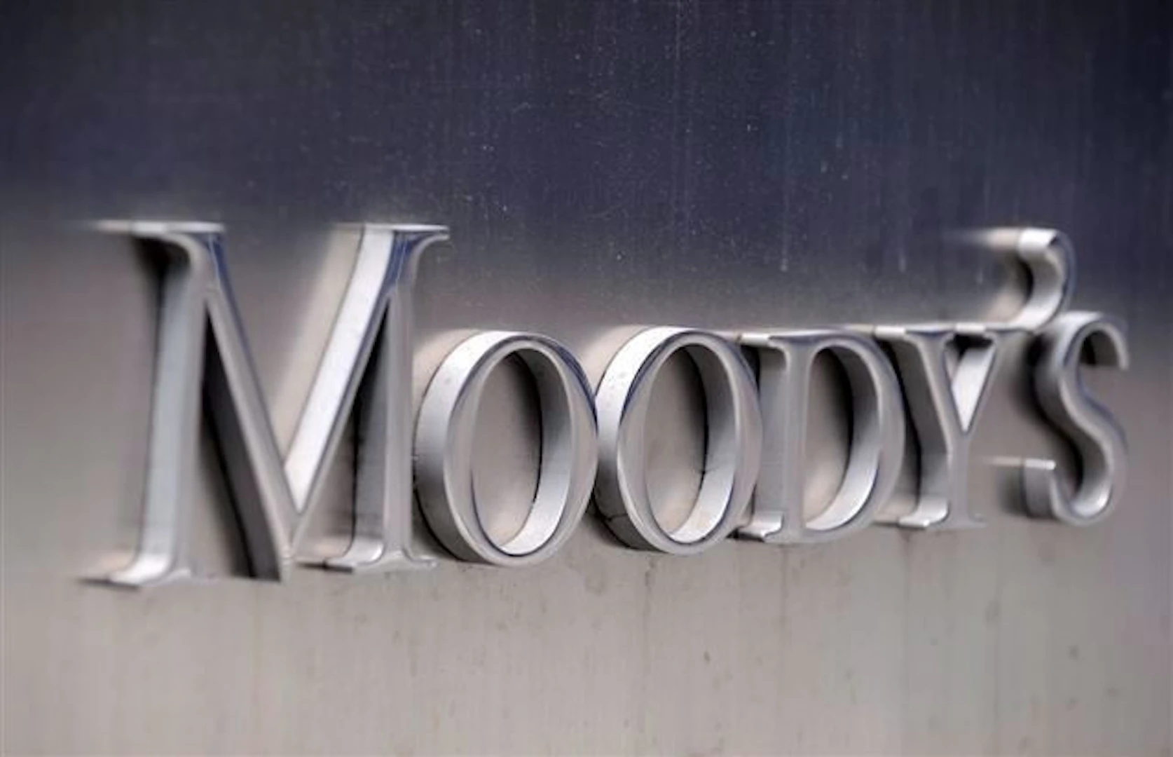 Rebaja Moody’s Ratings la calificación crediticia de México