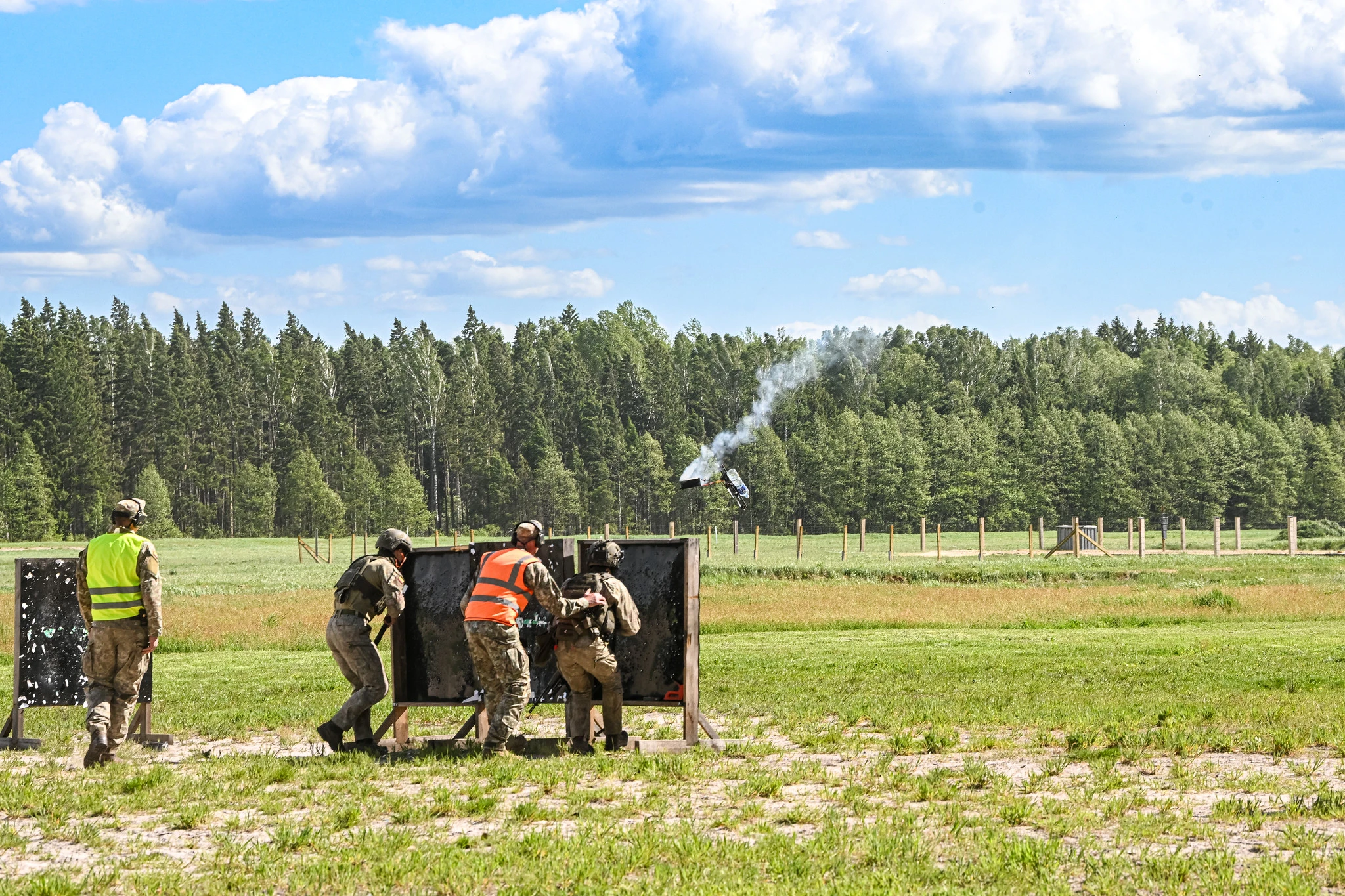 Alertan por ataque de drones en Lituania