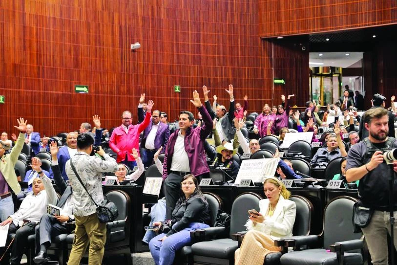 Albazo da reelección a magistrados del TEPJF; reforma a comicios judiciales