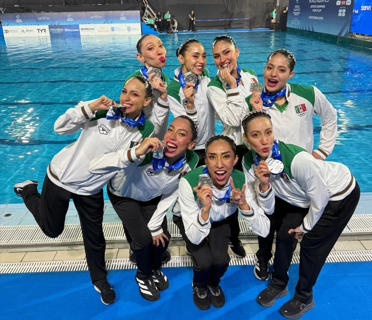 Gana México plata en natación artística