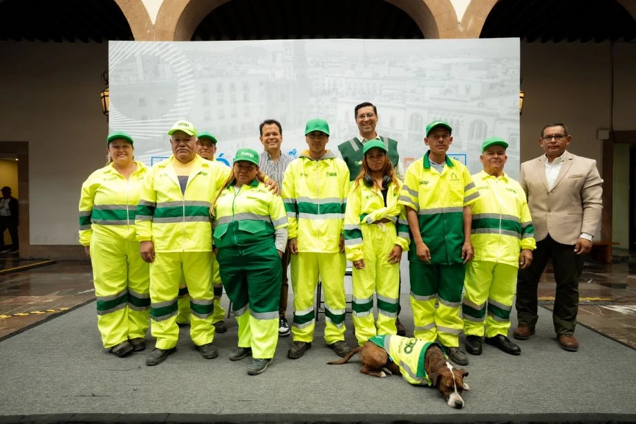 Reconocen eficiencia del servicio de limpia