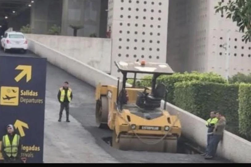 Se abre socavón en pleno aeropuerto de CDMX