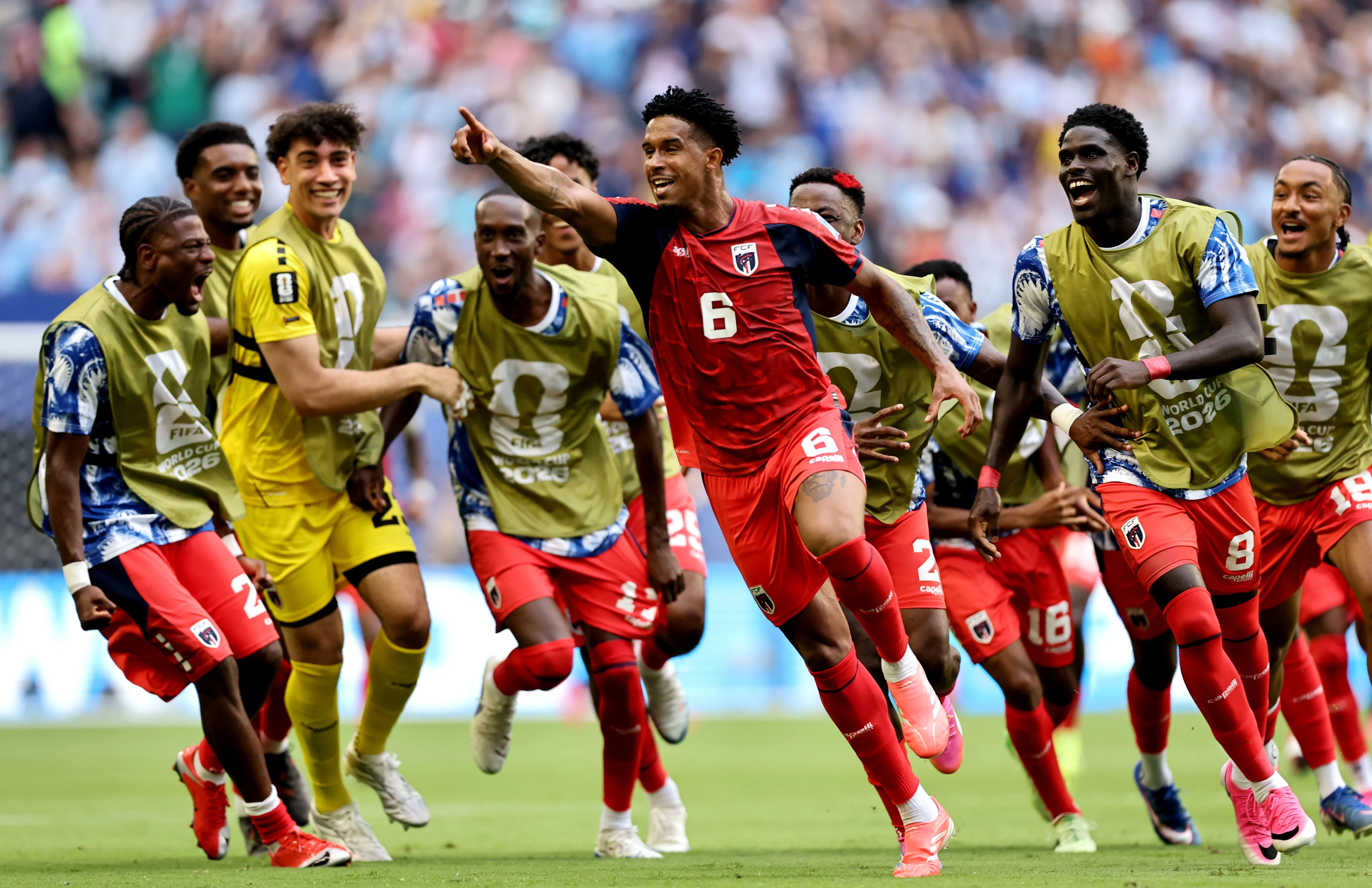 Bélgica empata con Irán; Uruguay no puede con Cabo Verde