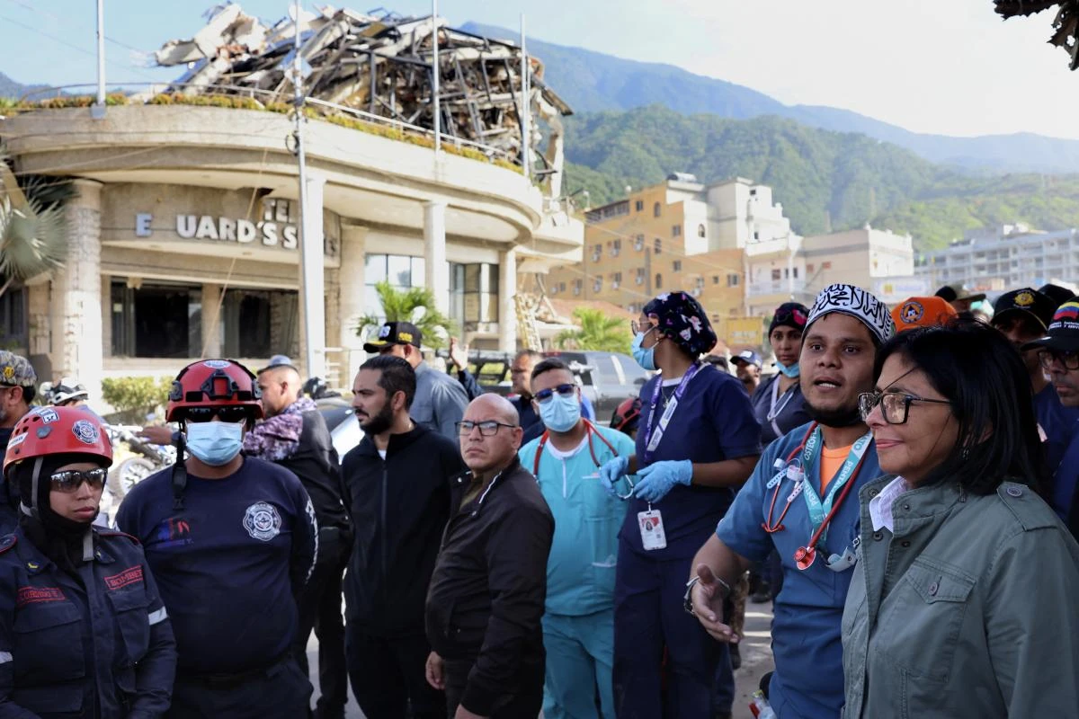 Corren a Presidenta de Venezuela al visitar zona de desastre