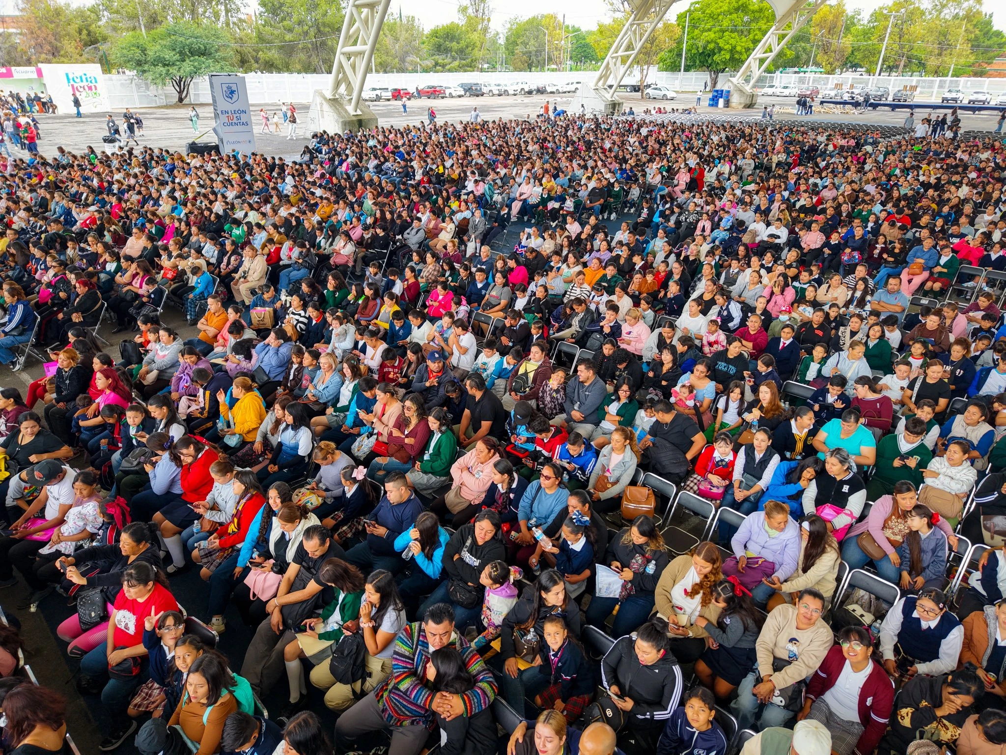 Triunfa programa de becas en León