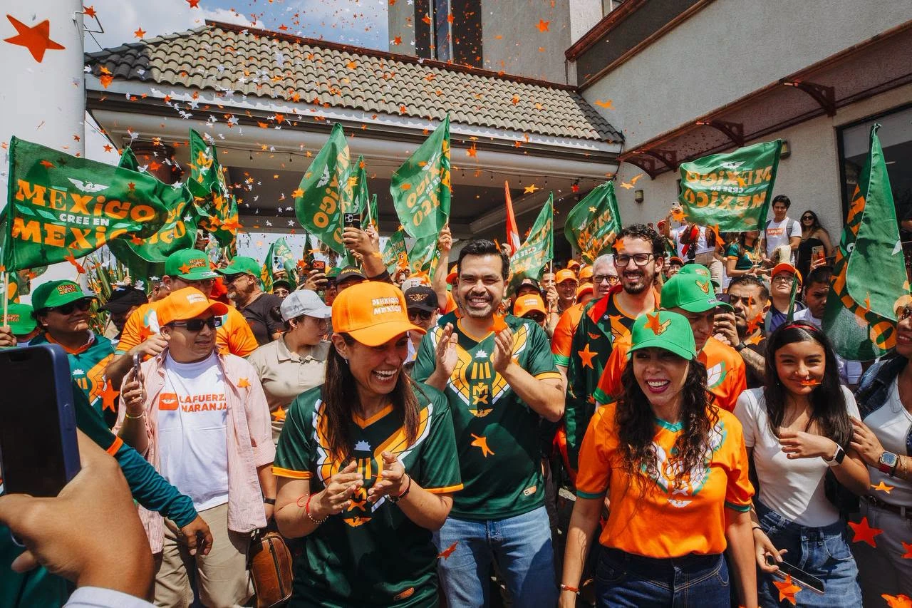 Arriba Máynez a León para apoyar a Ale Gutiérrez