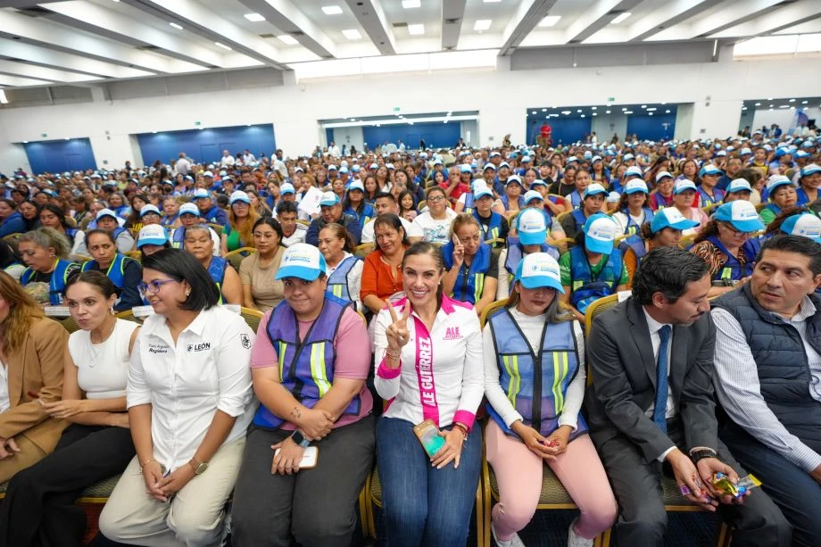 Continúa León sus apoyos a la población