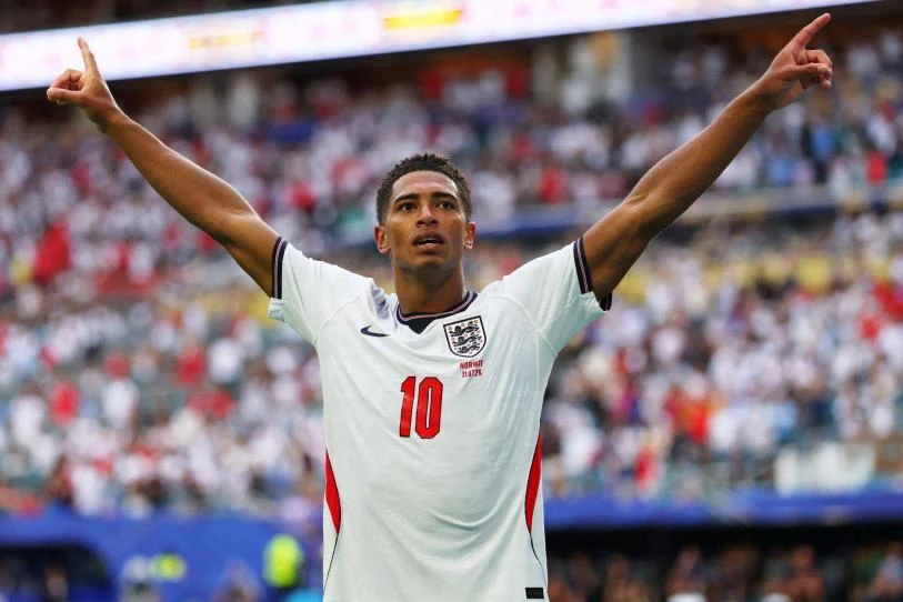 Bellingham clasifica a Inglaterra a semifinales con doblete ante Noruega