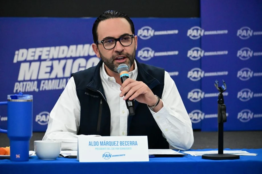 Dimite Aldo Márquez a la dirigencia panista