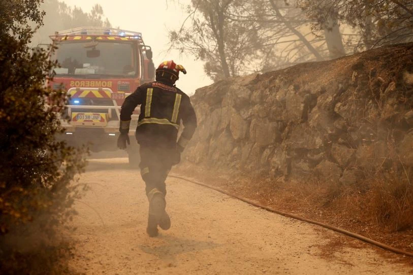 El fuego acecha Burdeos y obliga a evacuar a 325 mil personas 