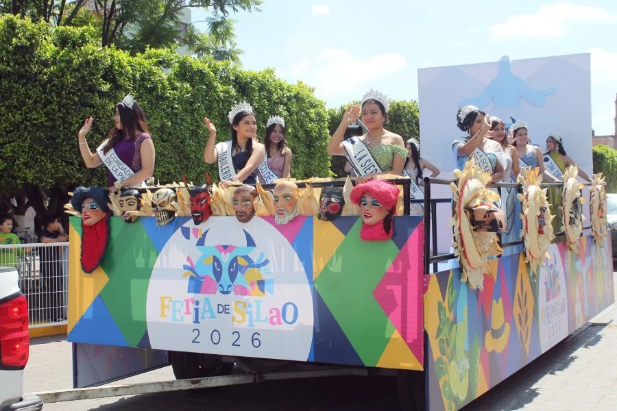 Gozan del desfile por Feria de Silao 2026