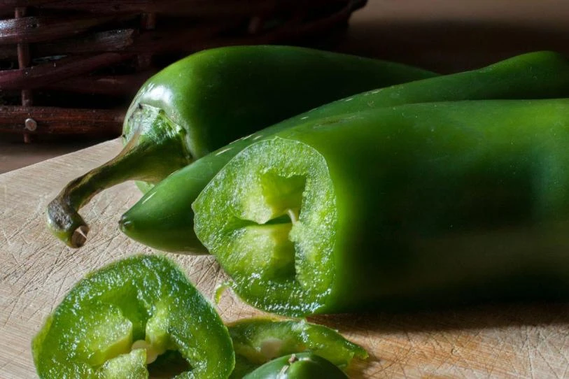 Alertan ahora por salmonela ligada a jalapeños mexicanos