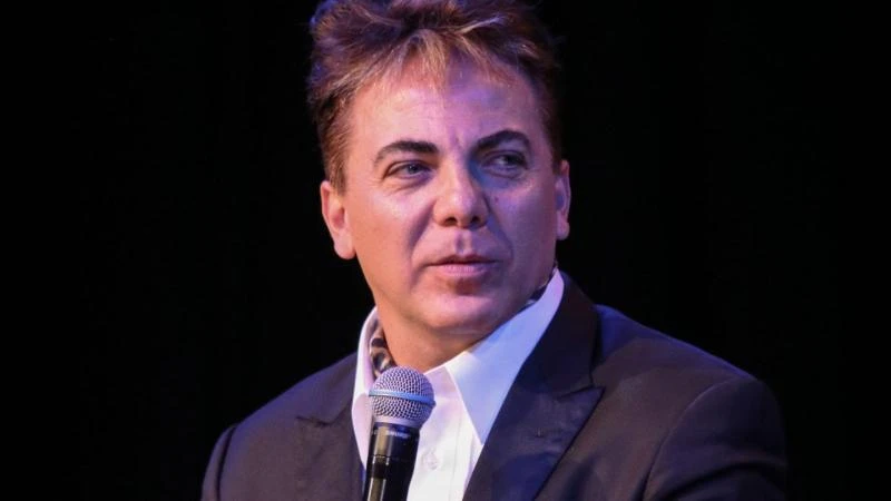 Cristian Castro se gradúa de la preparatoria y Verónica Castro será madrina de generación