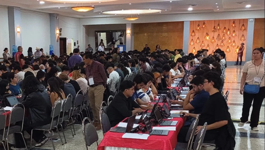 Sorprende la baja de asistentes a examen de la UNAM