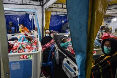 Terremoto en Indonesia deja 48 muertos y miles de evacuados