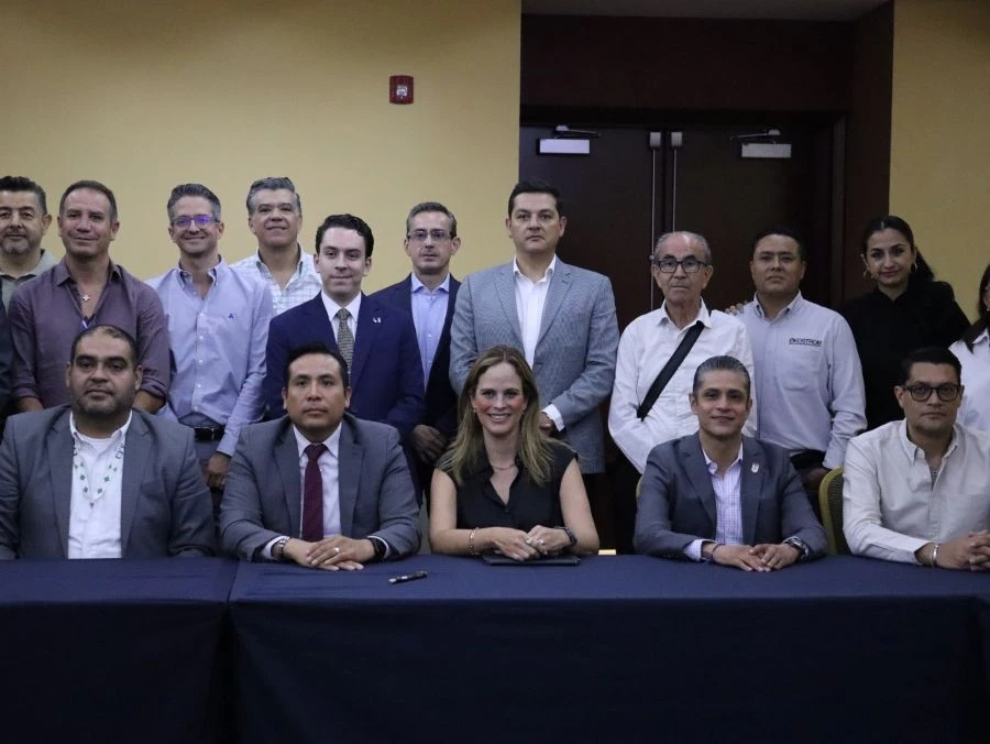 CFE se compromete a mejorar servicio