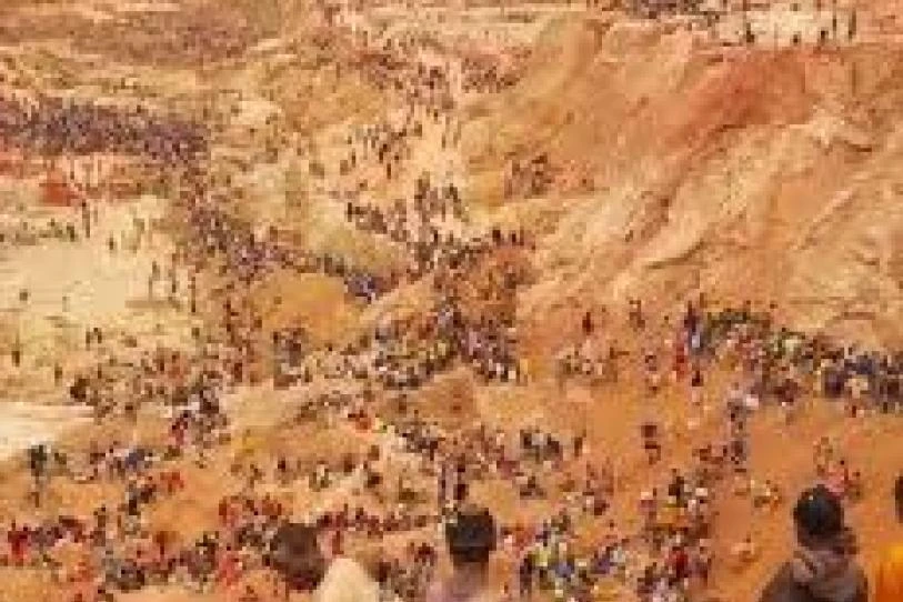 Mueren más de 100 en derrumbe de mina de oro en República Centroafricana