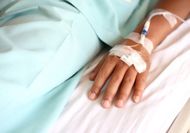 Hospital desatiende a miles de niños con cáncer