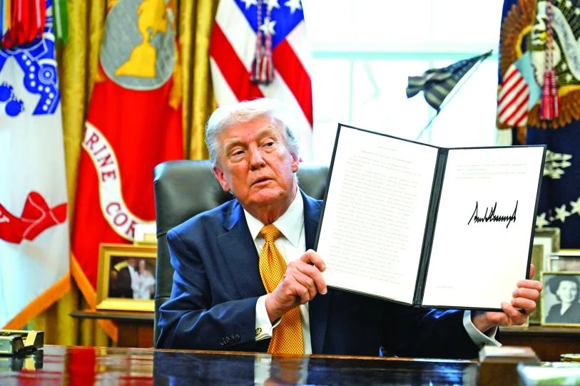Trump firma orden ejecutiva para renombrar el lago Ontario como 'Lago América'