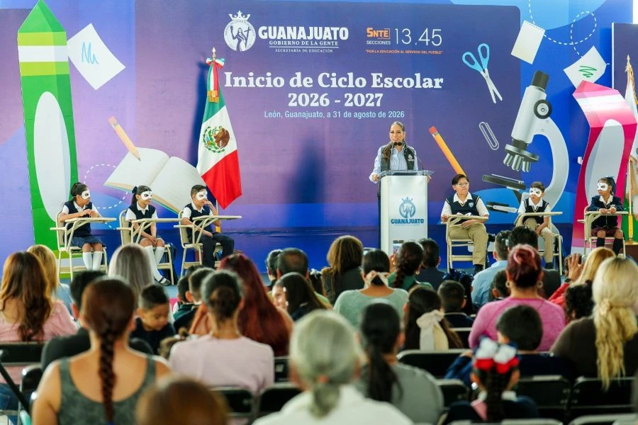Gobernadora activa ciclo escolar 2026 - 2027