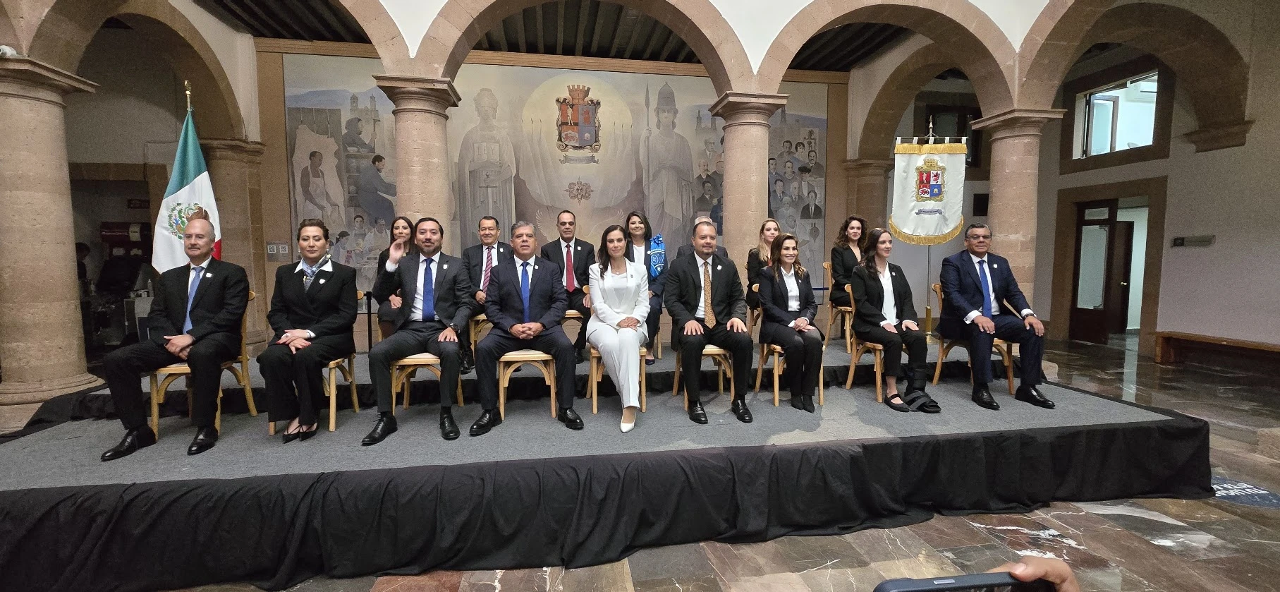 Aprueban Informe de Gobierno de Ale Gutiérrez