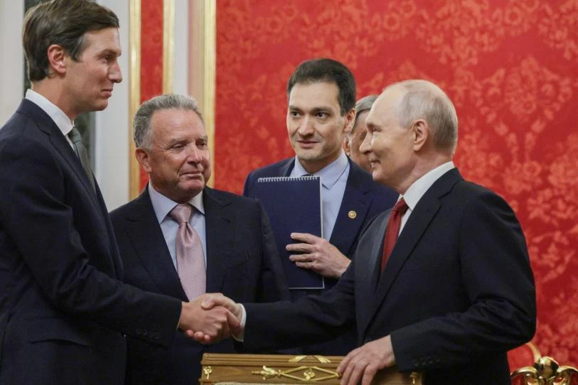 Enviados de EU se reúnen con Putin en Moscú por plan de paz en Ucrania