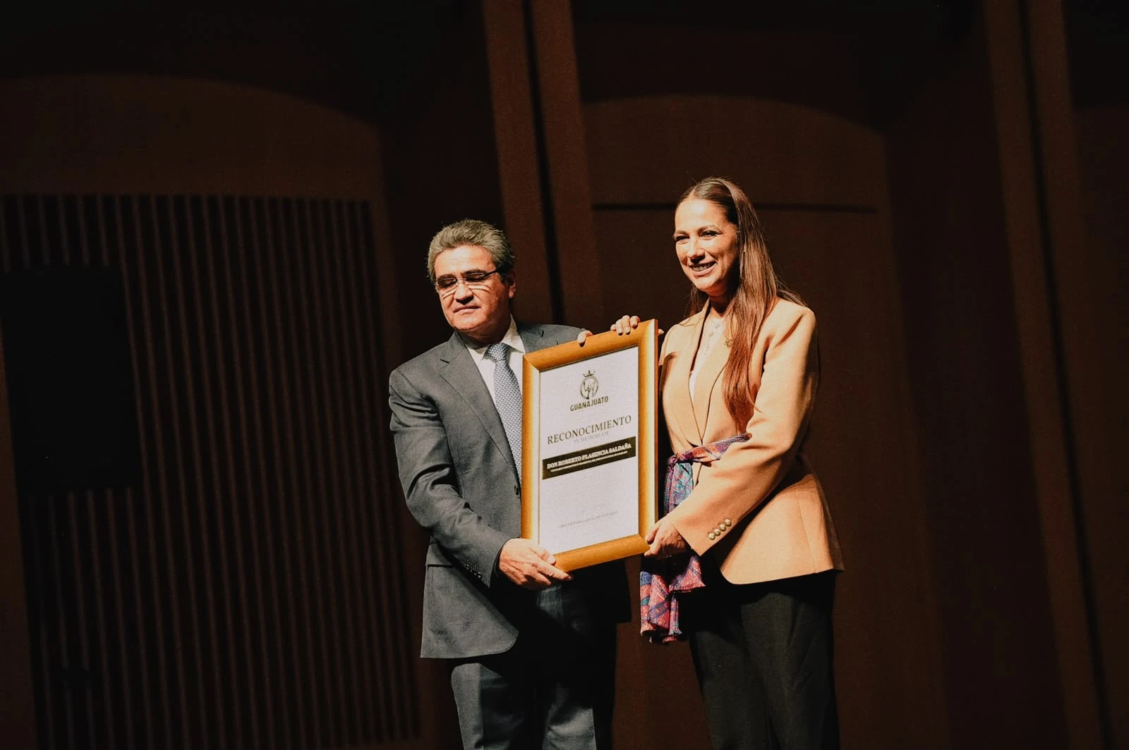 Celebran 20 años del Foro Cultural de León