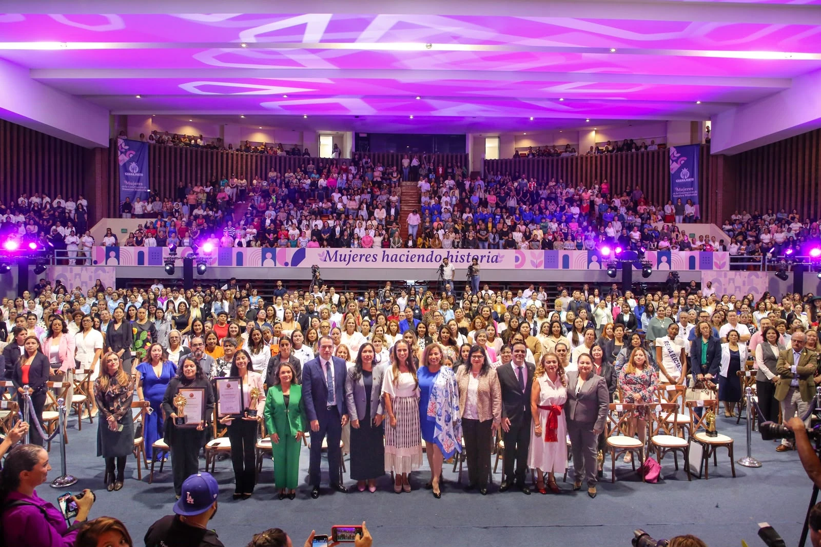 Reconoce Gobernadora a mujeres históricas