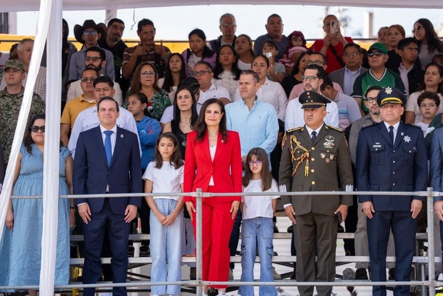 Brilla Desfile Militar en Capital Zapatera