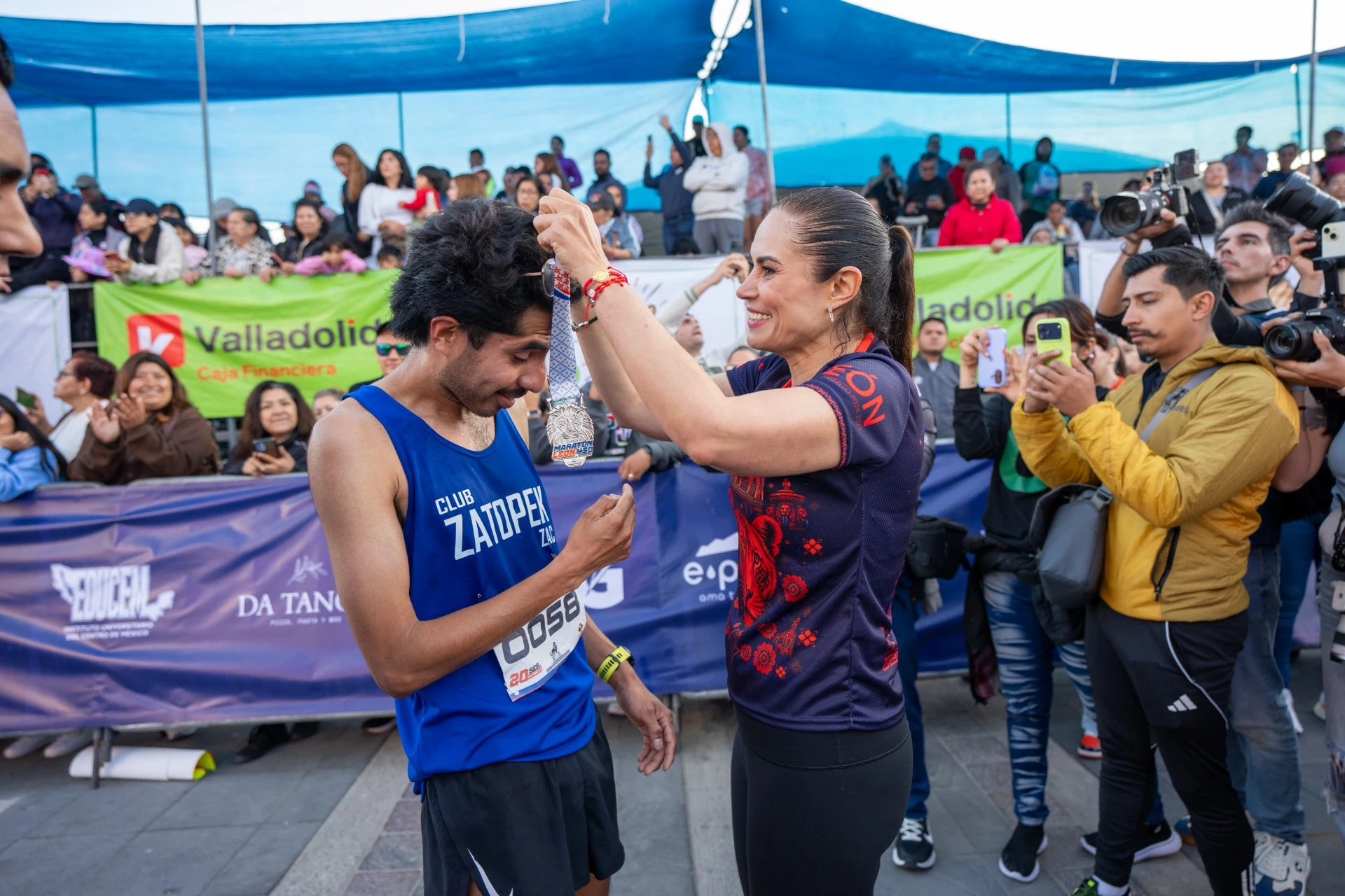 Dominan mexicanos Maratón León 450