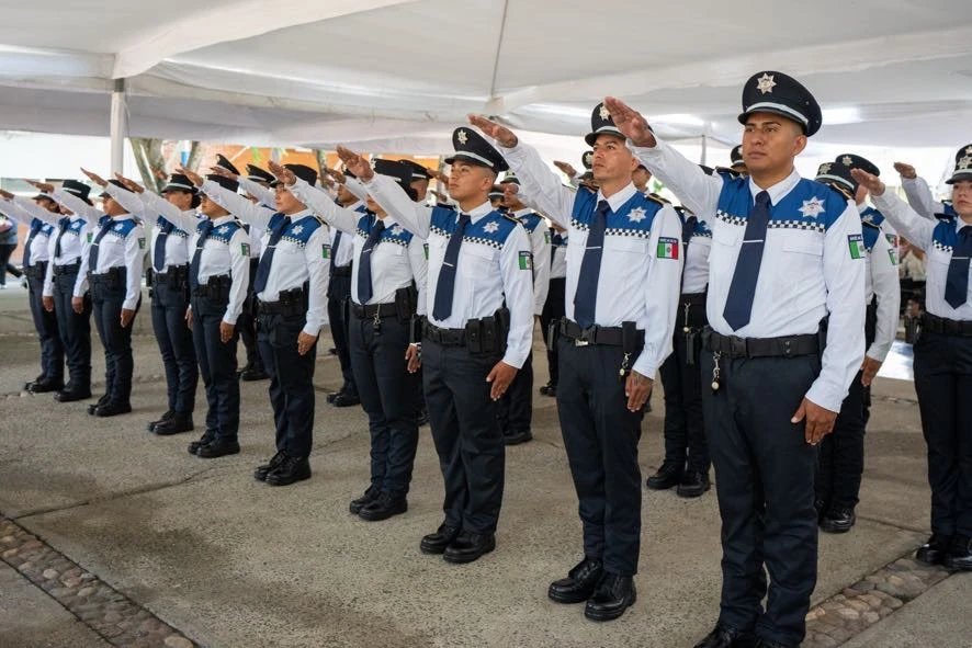 Pega León al narcotráfico