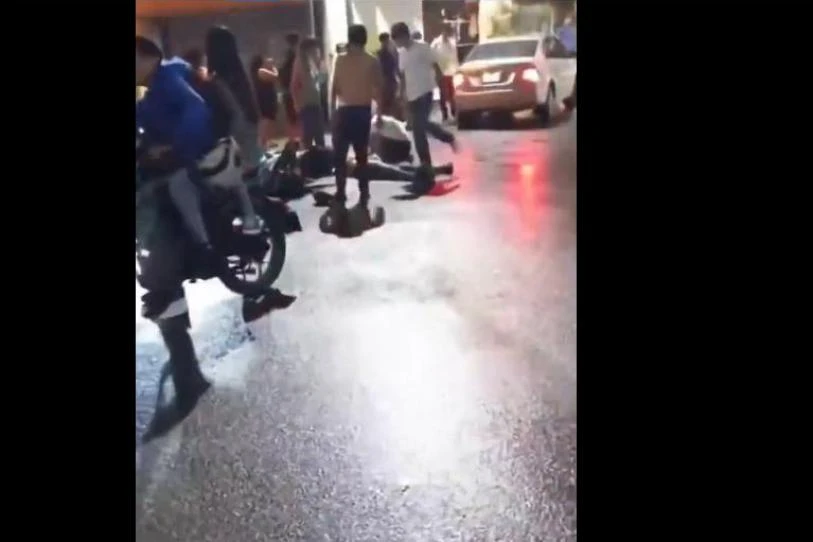 Matan a balazos a dos estudiantes de la UAEM en Cuernavaca