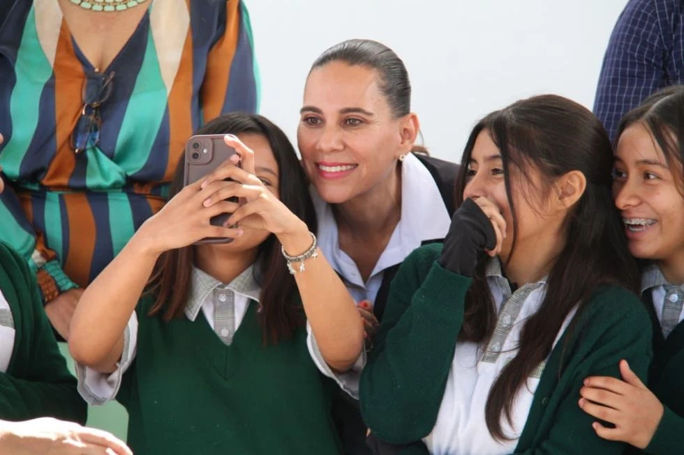 Impulsa Lorena Alfaro programa 'Presidenta en tu Escuela'